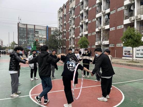 说明: fbe258af4e48969a175237324160ecc