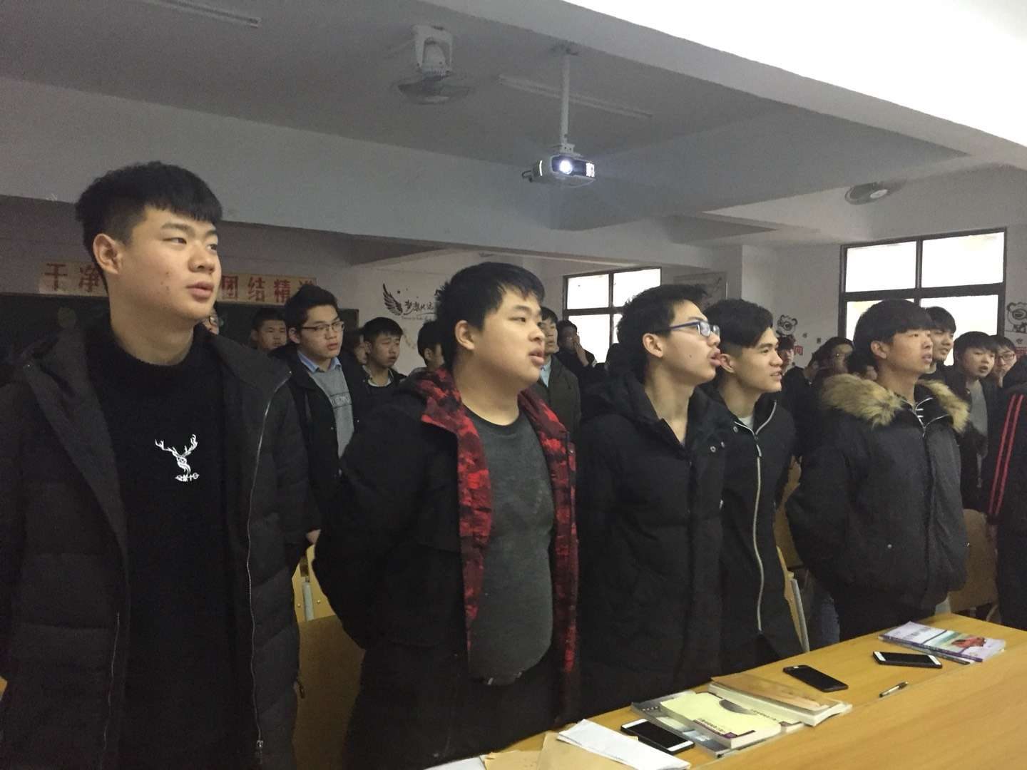 11 17汽修二班.jpg 11 17汽修二班.jpg