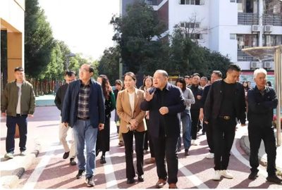 浙江省宁波市人社局精心组织当地部分技工院校及培训机构代表一行莅临武汉南华光电职业技术学校开展指导交流活动